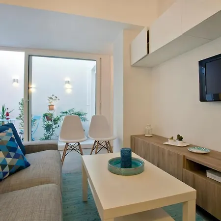 Gatu Villa Alameda, 