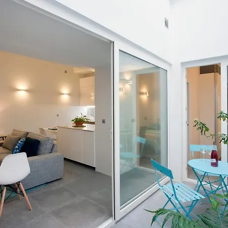 Gatu Villa Alameda, 